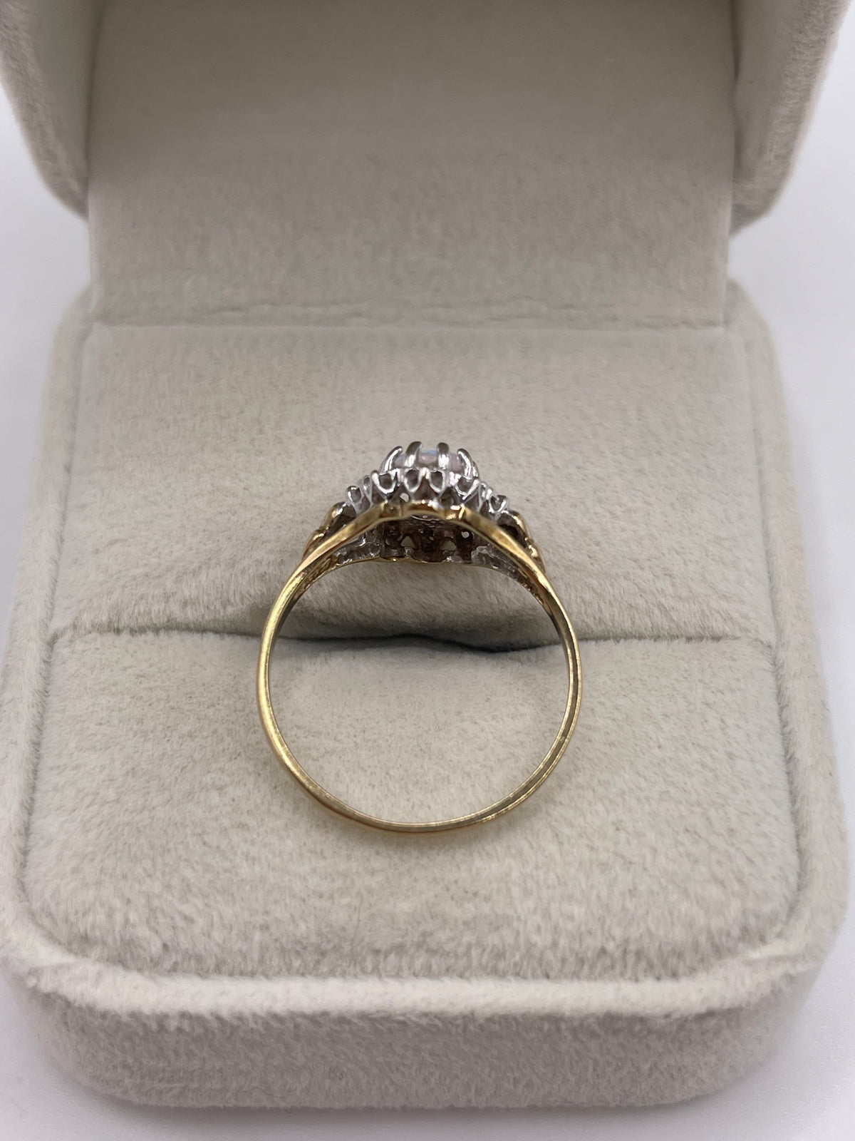 9ct gold opal and diamond ring