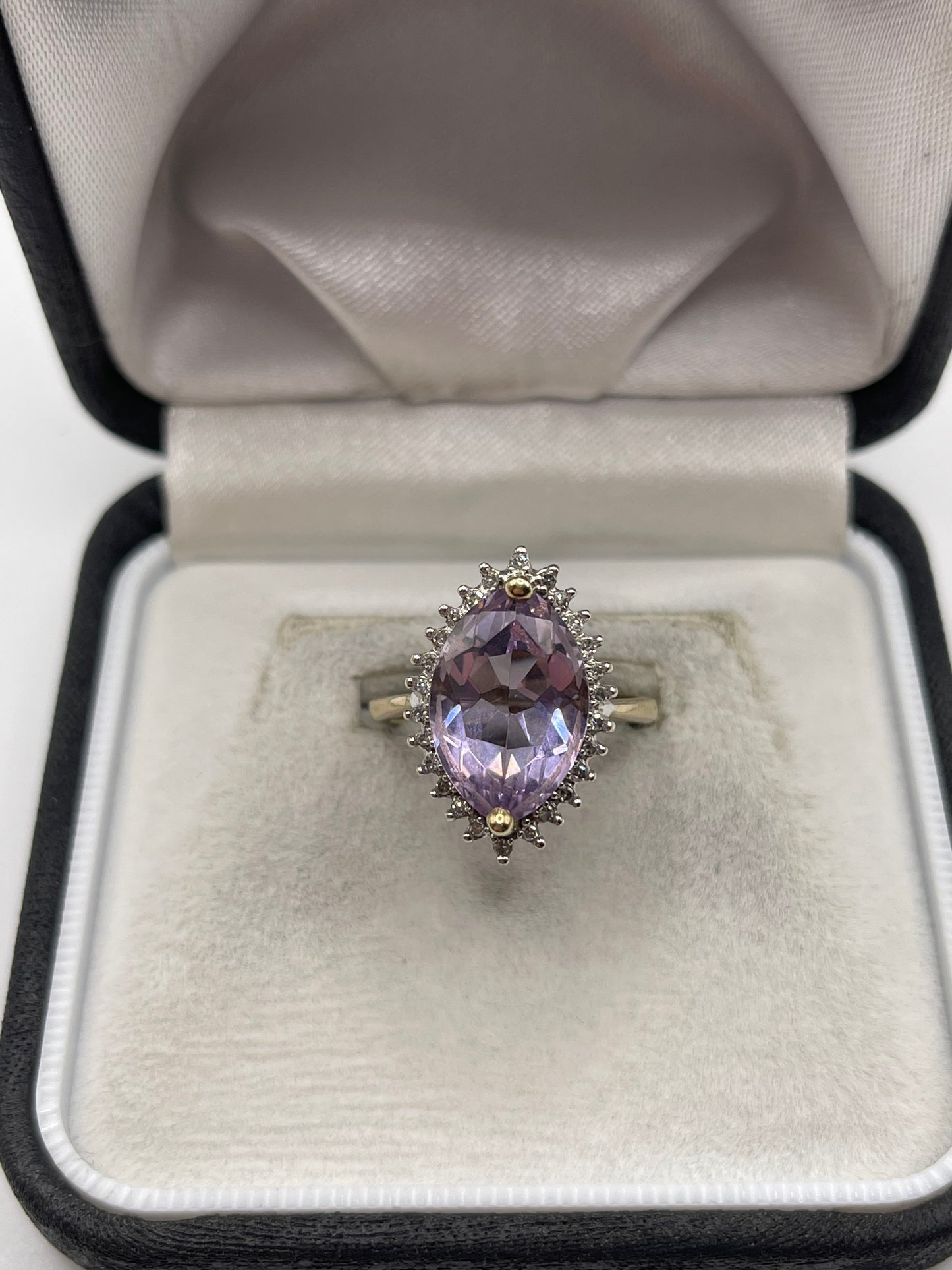 9ct gold amethyst and diamond ring