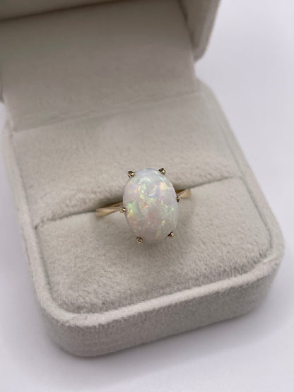 9ct gold opal ring