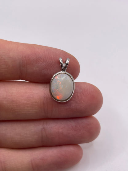 9ct white gold opal pendant