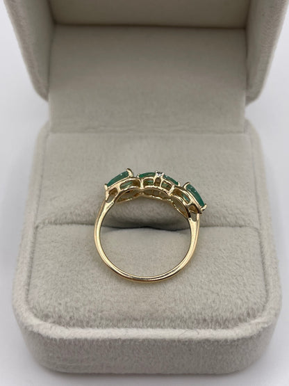 9ct gold emerald and diamond ring