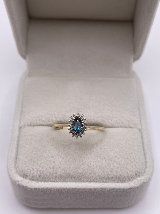 9ct gold topaz and diamond ring