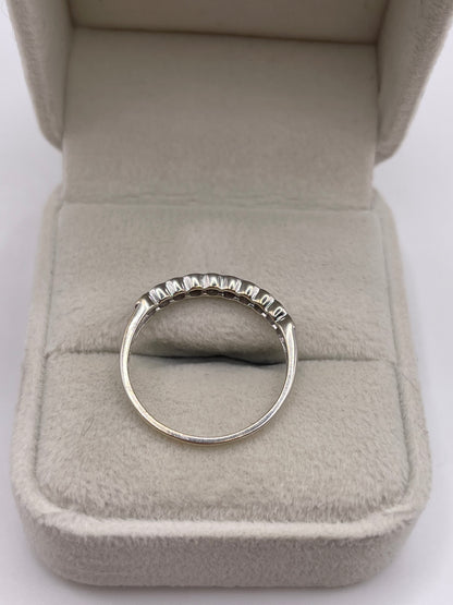 18ct white gold diamond ring
