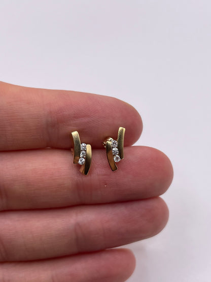 9ct gold cz earrings