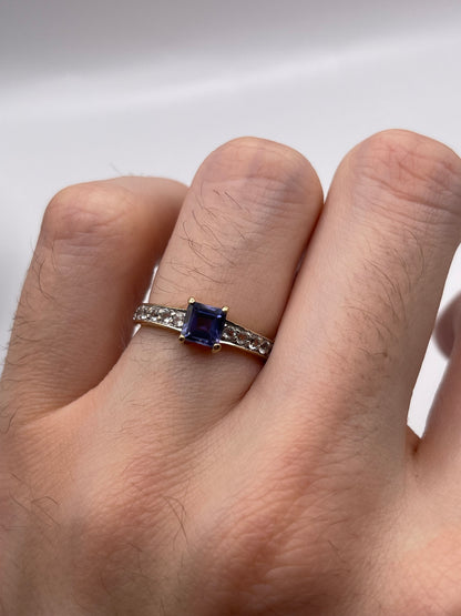 9ct gold iolite and zircon ring