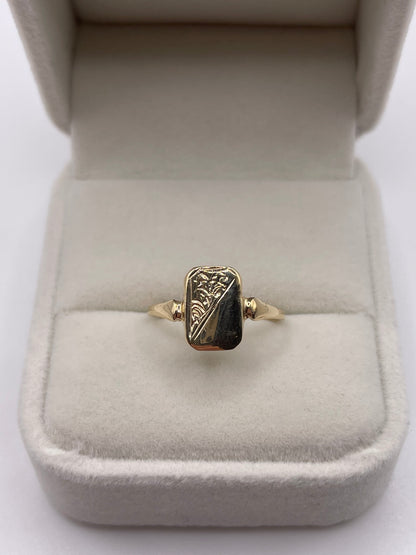 9ct gold signet ring