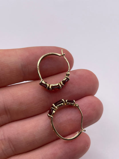 9ct gold garnet earrings