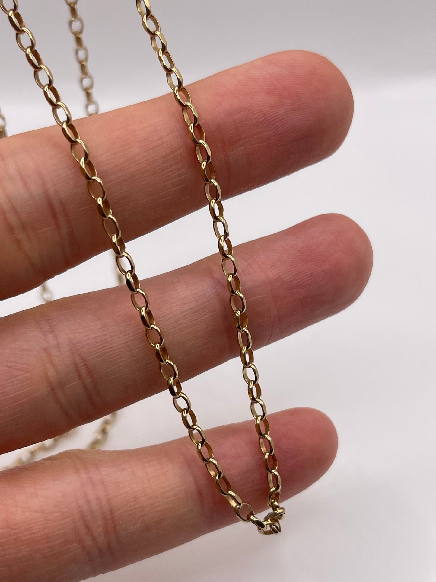 9ct gold chain 286