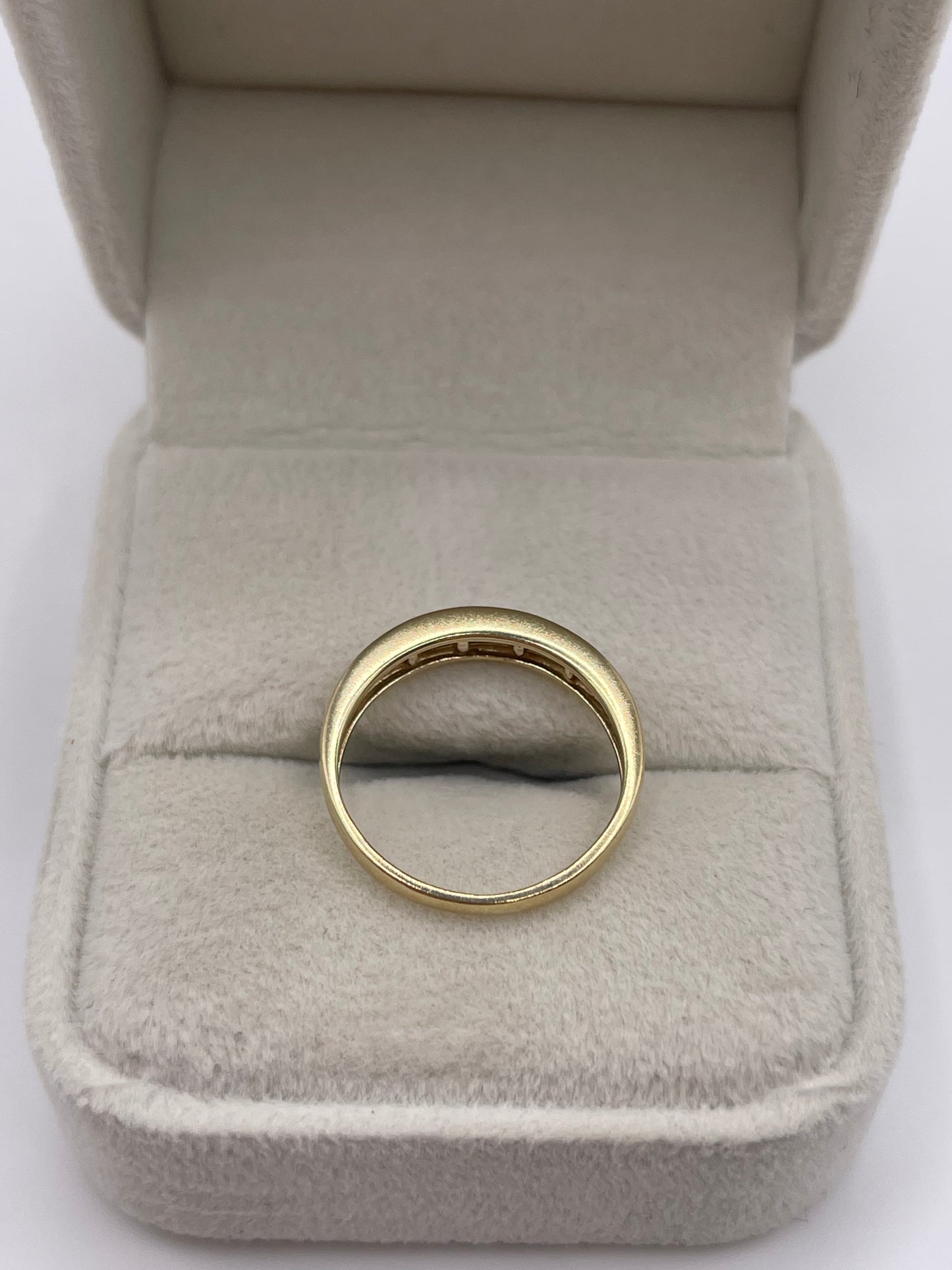 9ct gold 25 point diamond ring