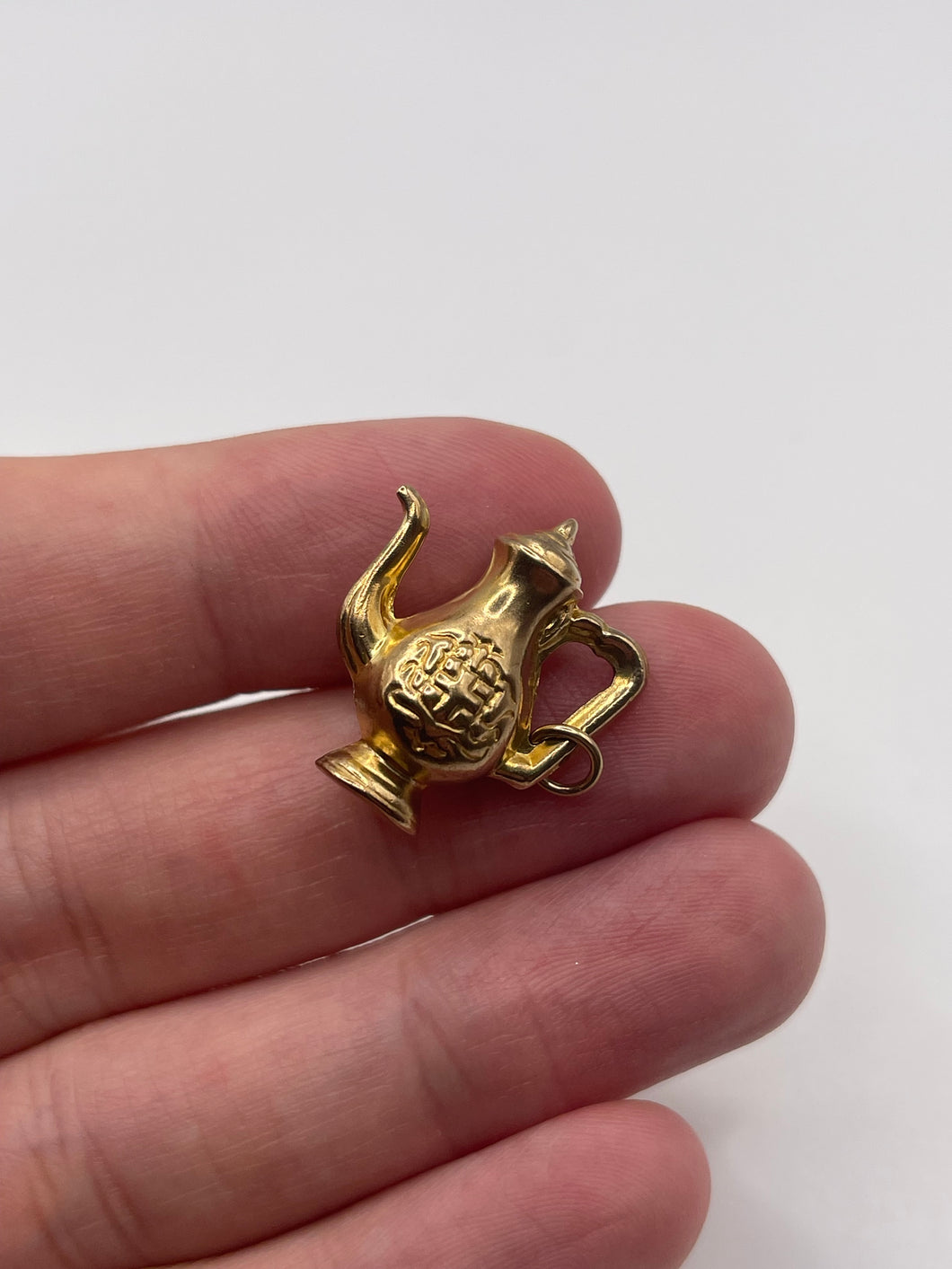 9ct gold coffee pot charm
