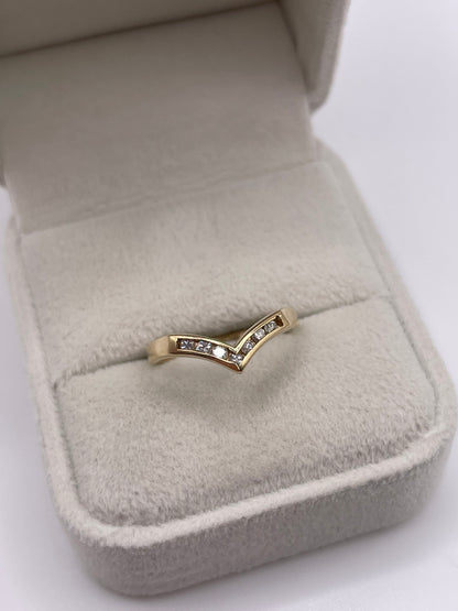 9ct gold diamond wishbone ring