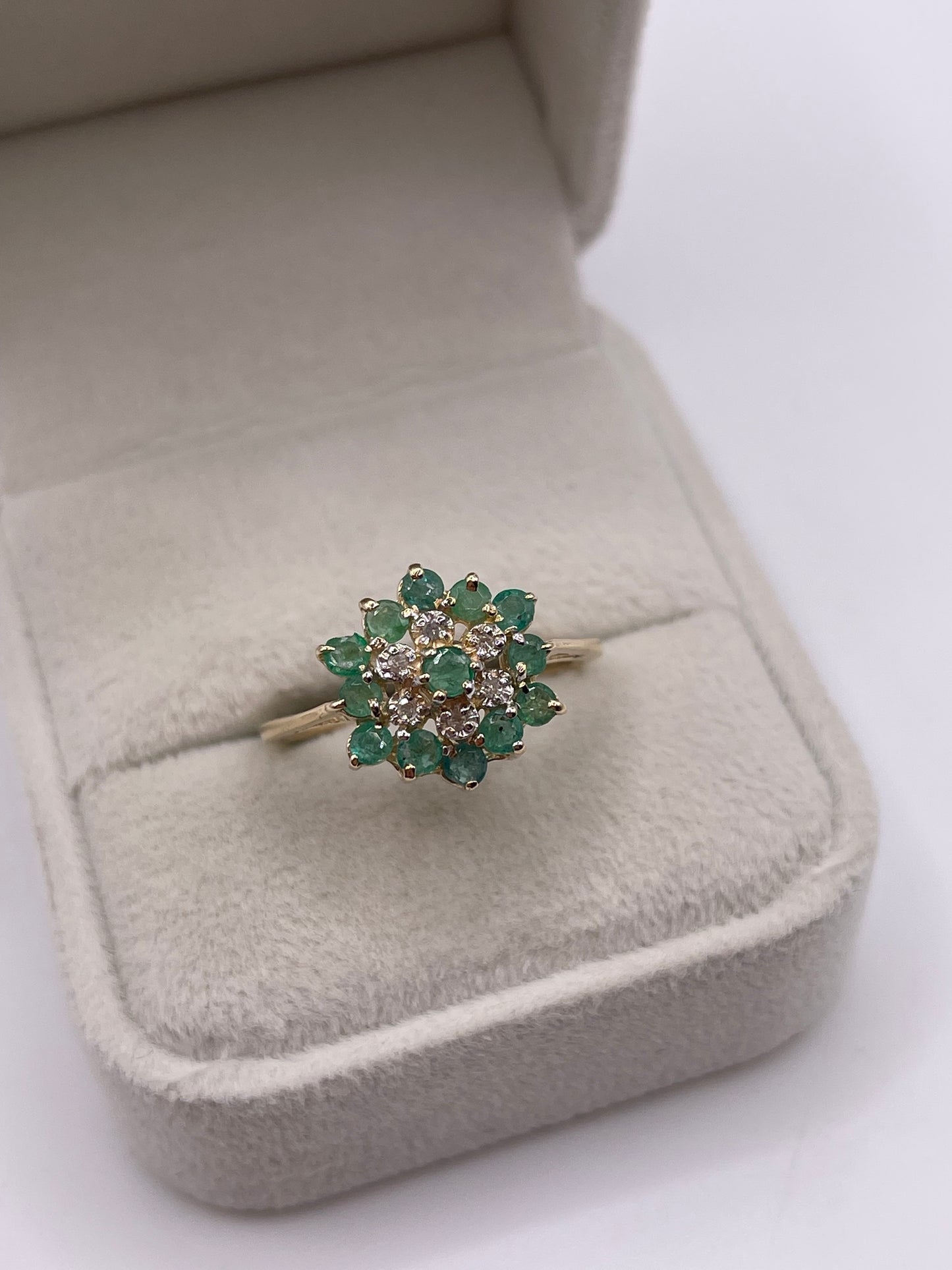 9ct gold emerald and diamond cluster ring