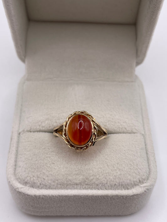 9ct gold agate ring