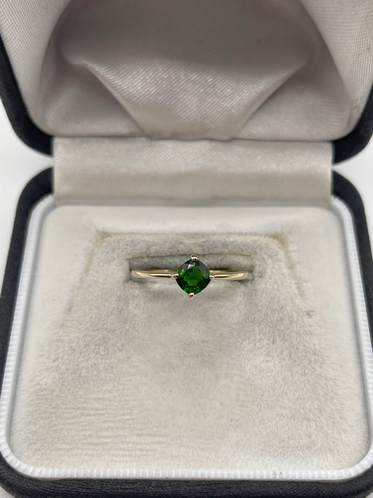 9ct gold diopside ring
