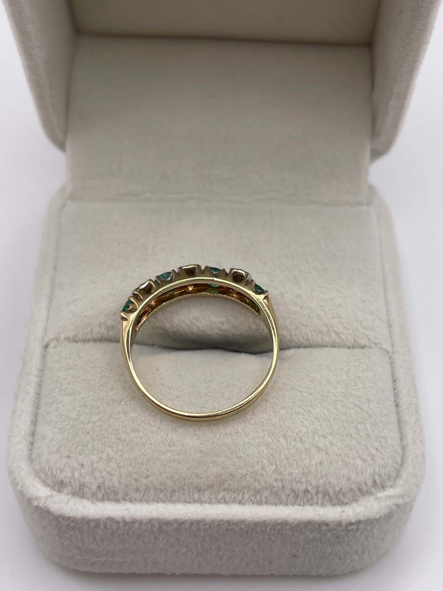 9ct gold emerald and diamond ring