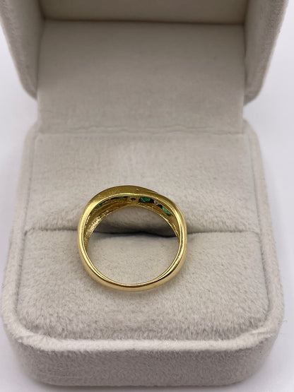 18ct gold emerald and diamond ring