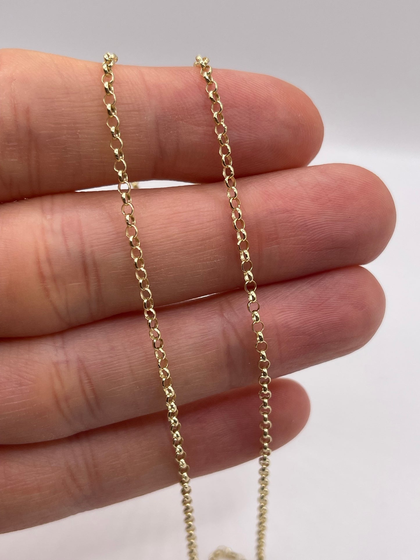 9ct gold chain 372