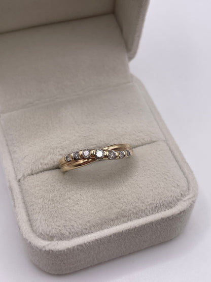 9ct gold diamond ring