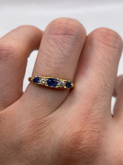 18ct gold sapphire and diamond ring