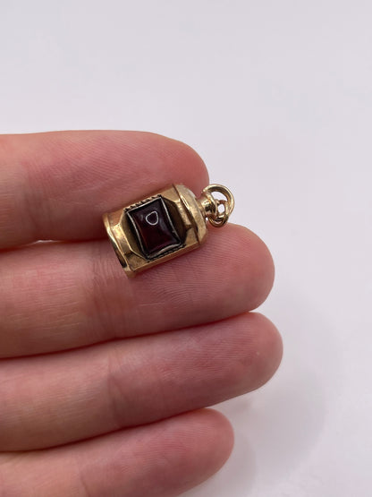 9ct gold lantern charm