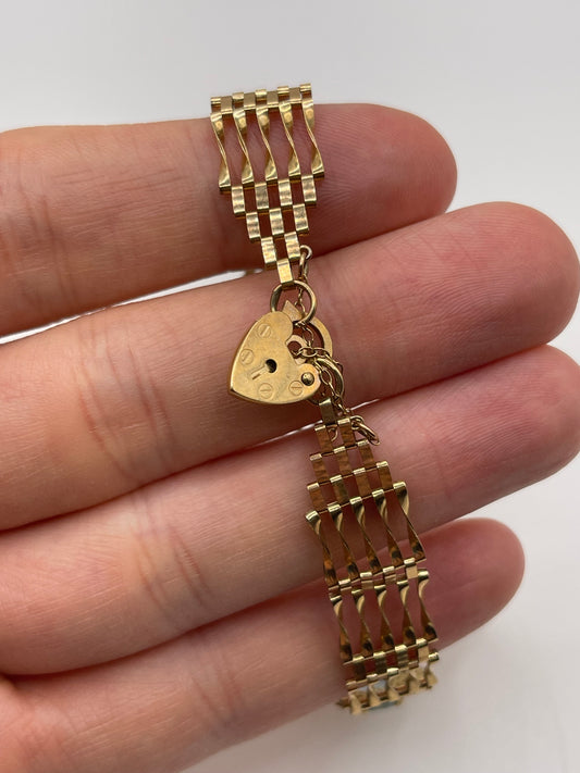 9ct gold blue topaz bracelet