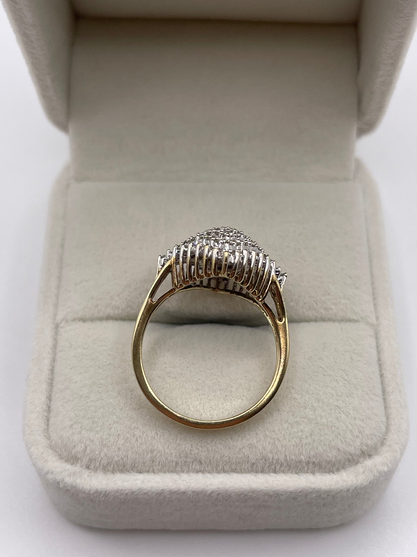9ct gold diamond cluster ring
