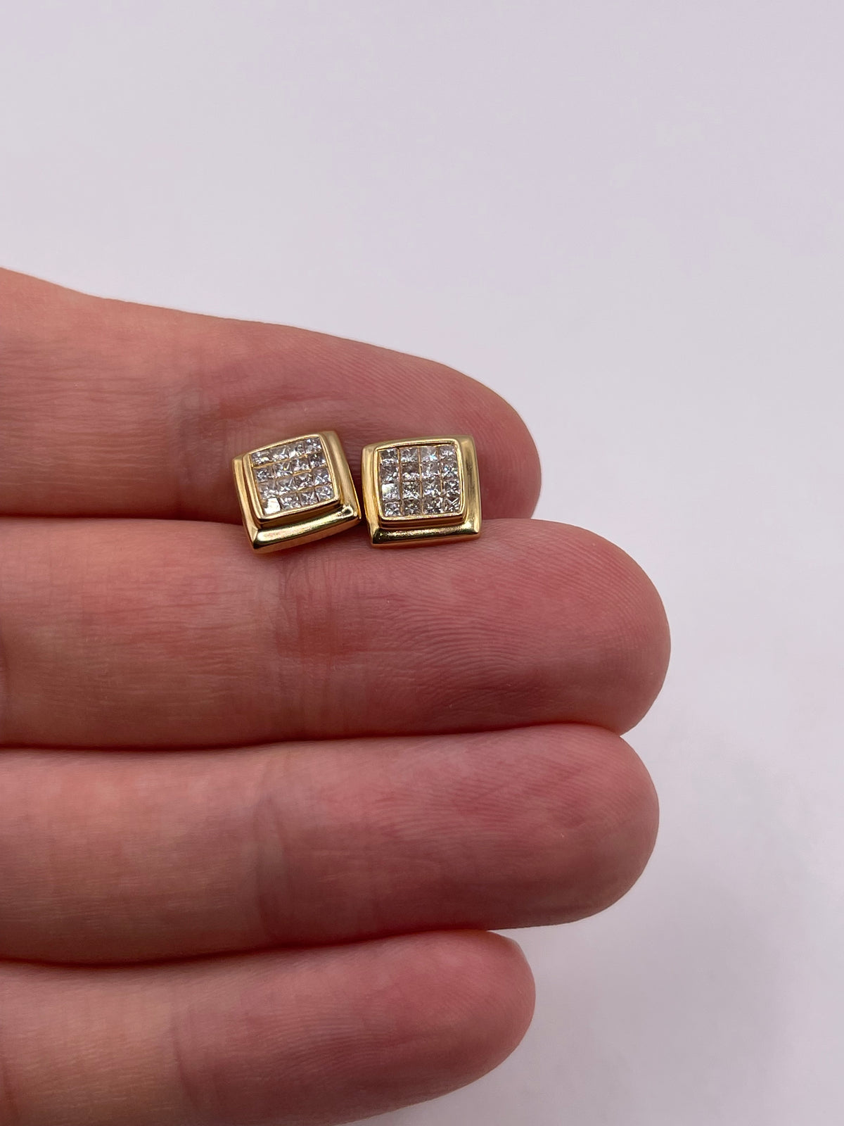18ct gold diamond earrings