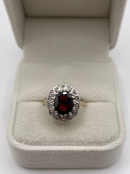 9ct gold garnet and diamond ring