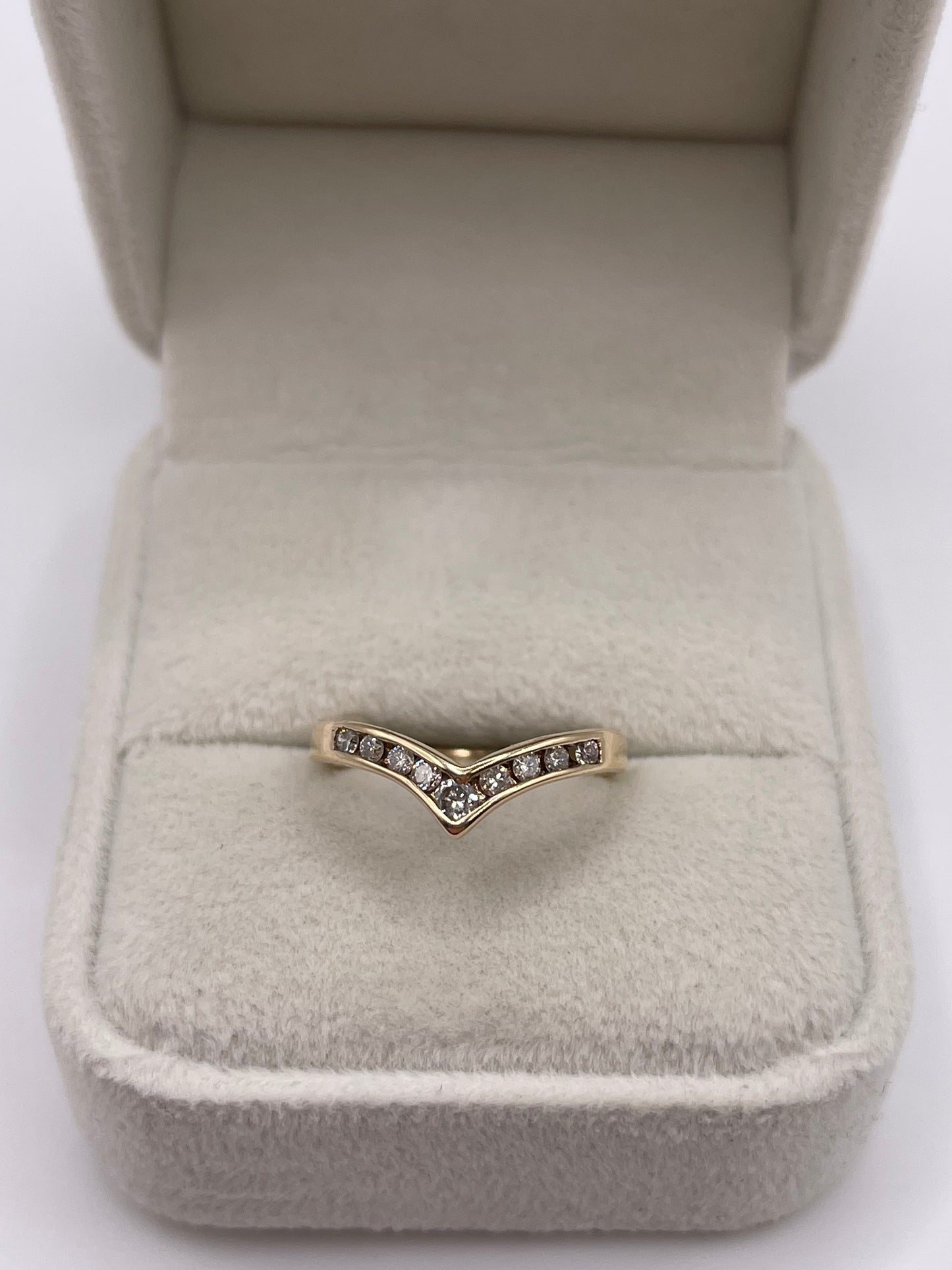 9ct gold diamond wishbone ring