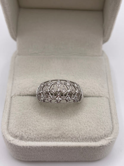 9ct white gold diamond cluster ring