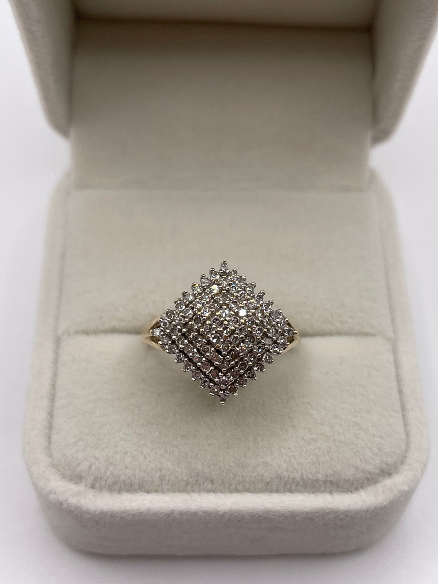 9ct gold diamond cluster ring