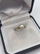 Load image into Gallery viewer, 9ct rose gold pearl ring
