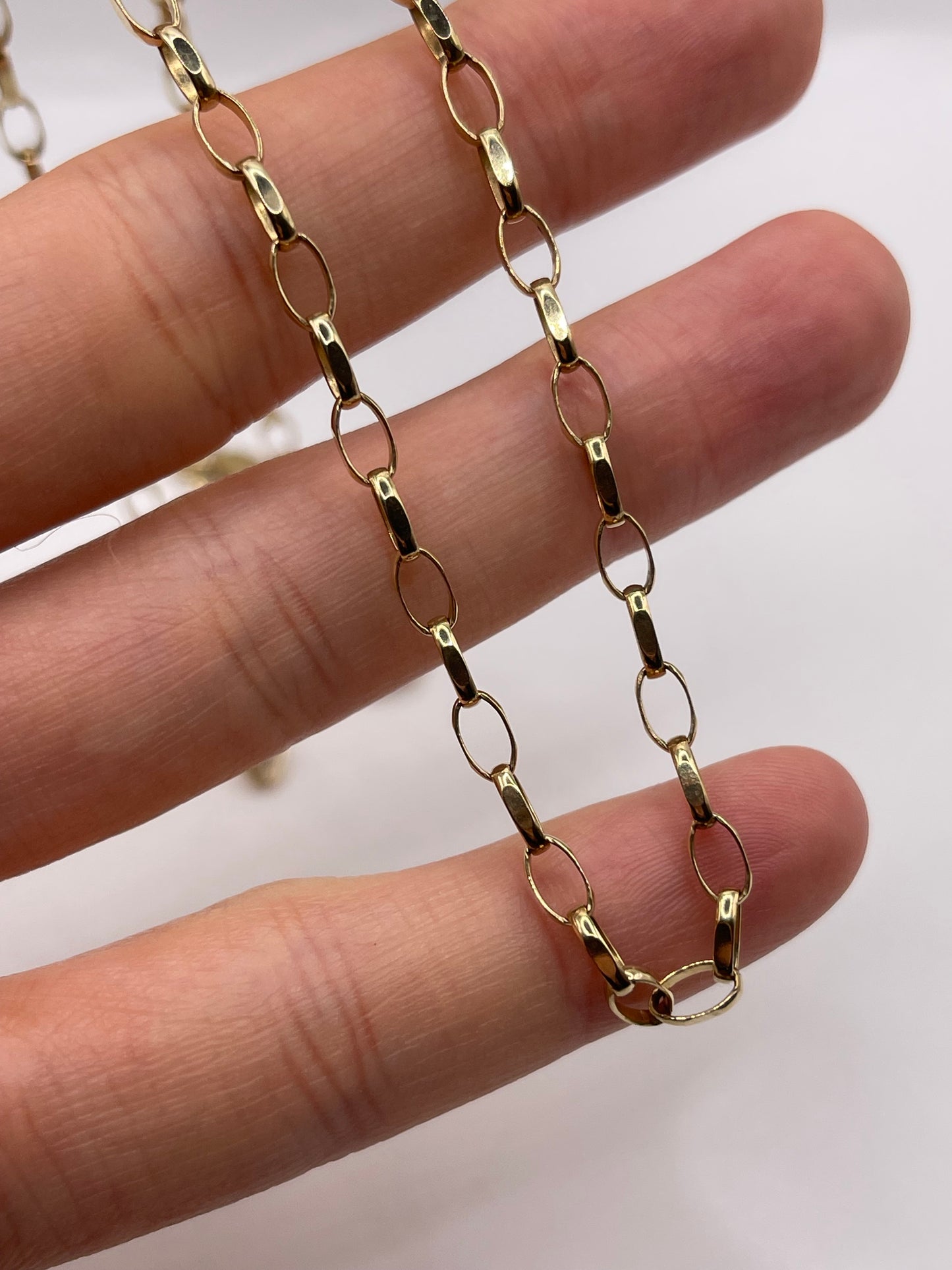 9ct gold chain 275