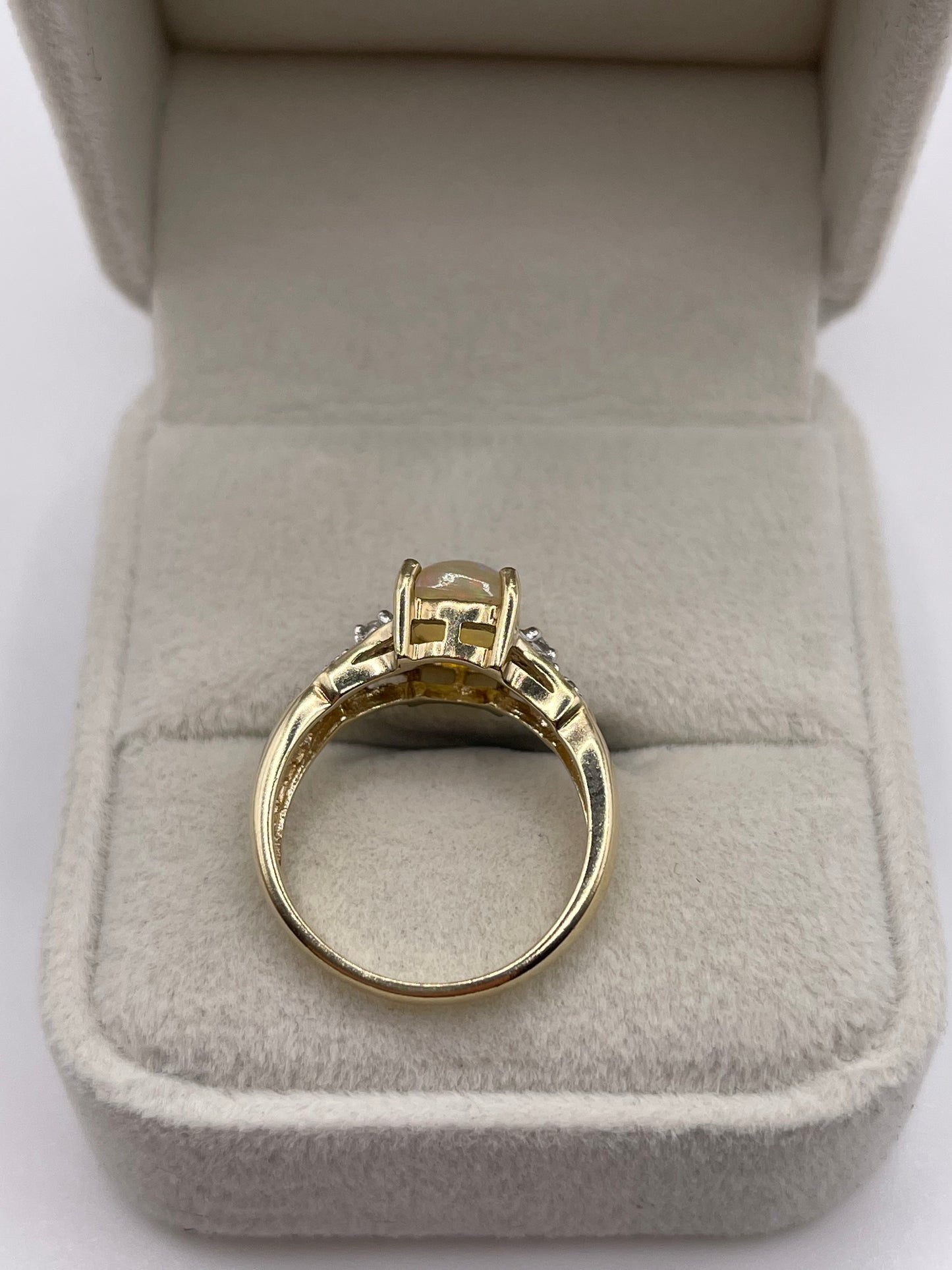 9ct gold opal and zircon ring