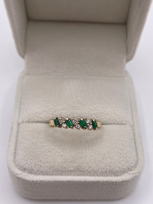 9ct gold emerald and diamond ring