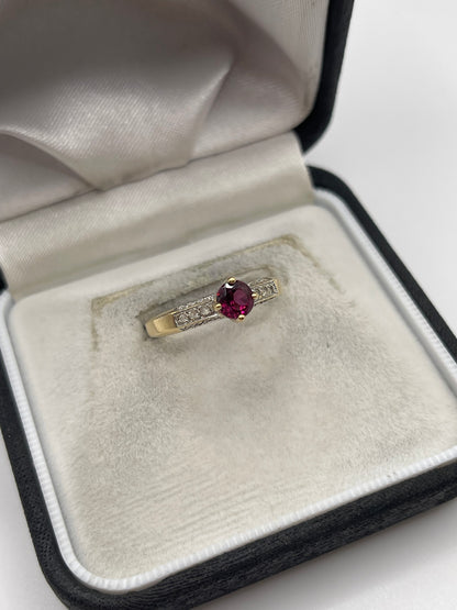 9ct gold garnet and diamond ring