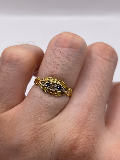 Antique 18ct gold sapphire and diamond ring