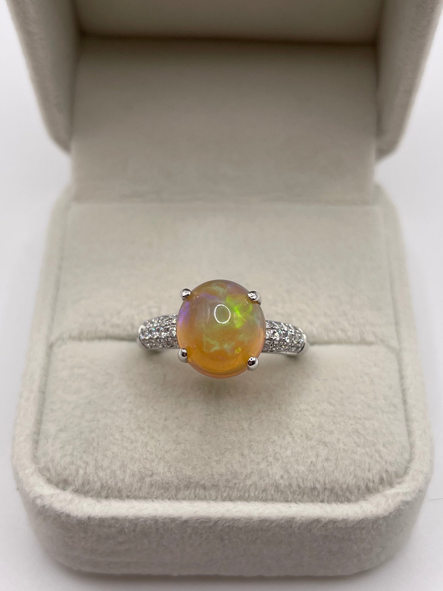 18ct white gold opal and diamond ring
