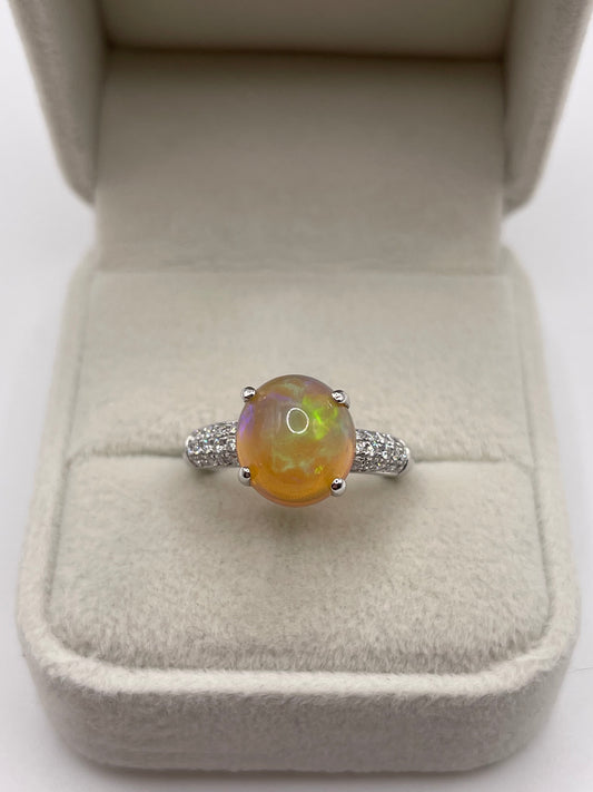 18ct white gold opal and diamond ring