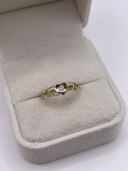 9ct gold cz heart ring