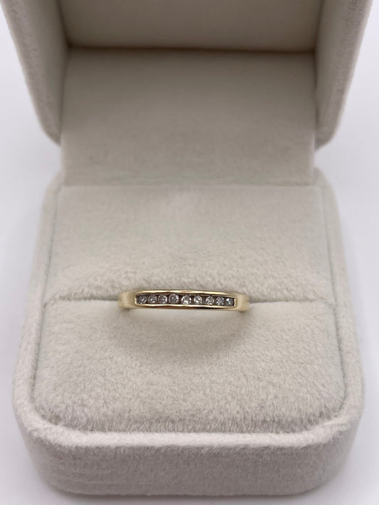 9ct gold diamond ring