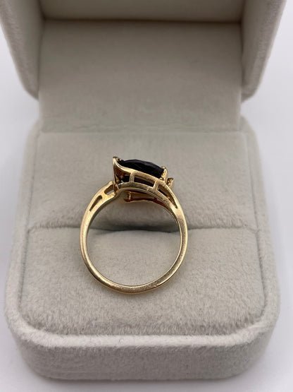 14ct gold garnet ring