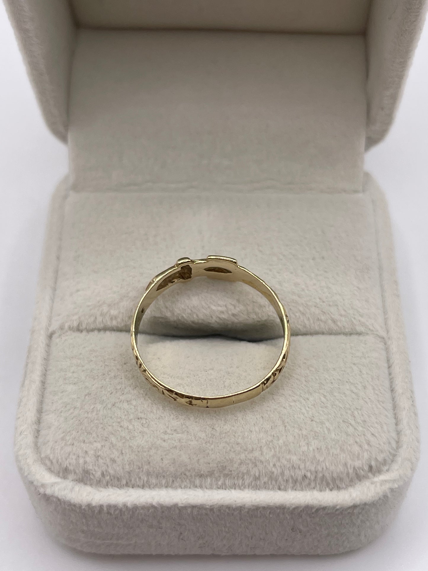 9ct gold buckle ring