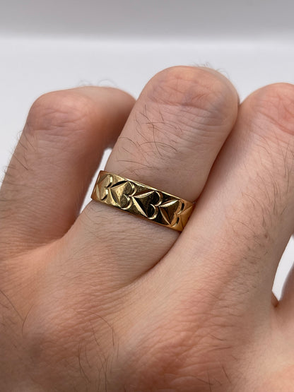 9ct gold patterned band