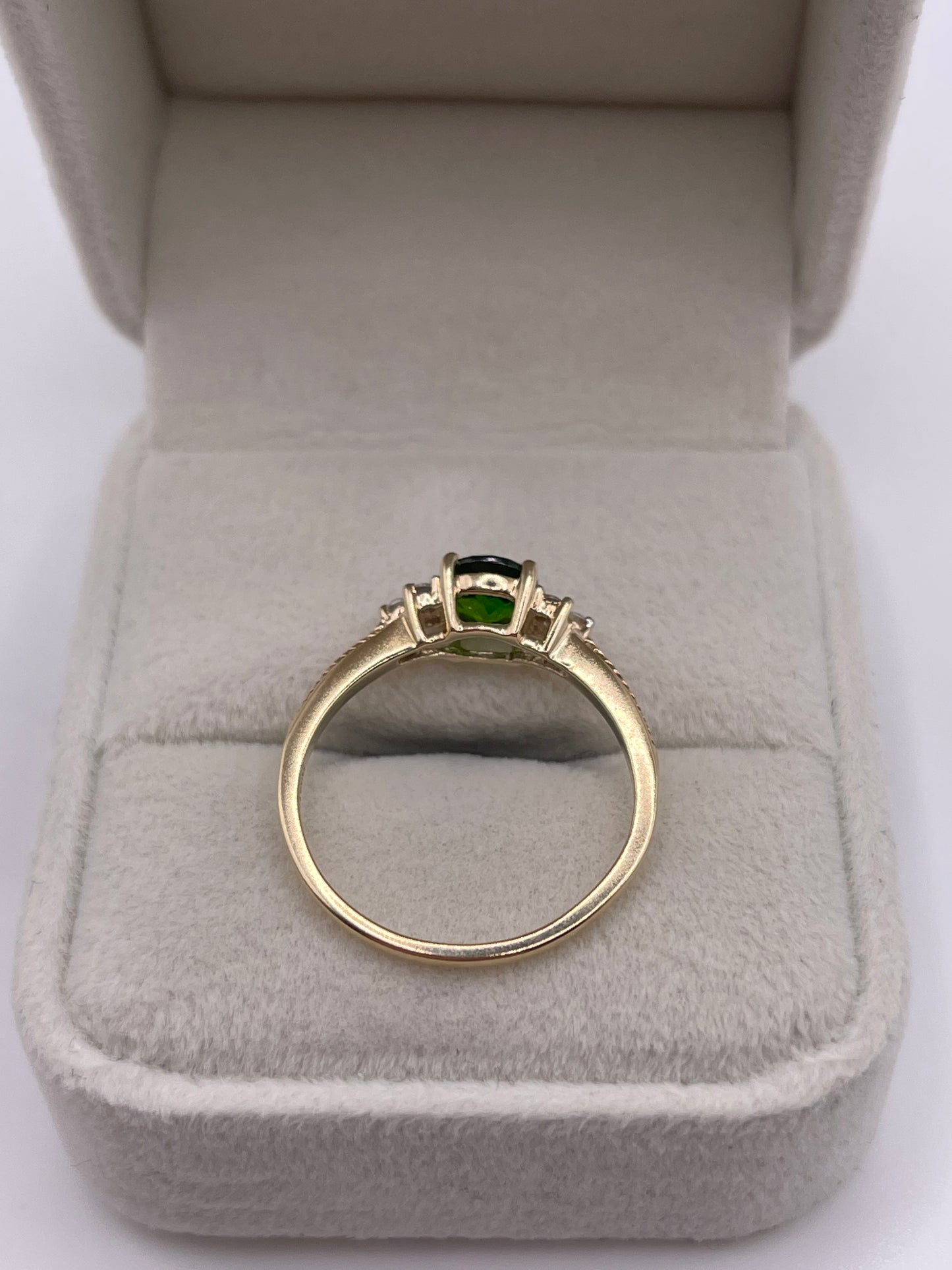 9ct gold diopside and zircon ring