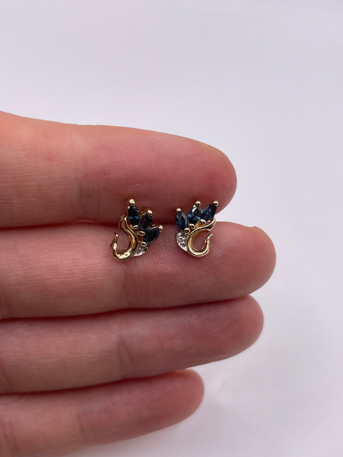 9ct gold sapphire and diamond earrings