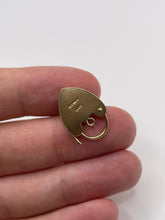 Load image into Gallery viewer, 9ct gold padlock 73
