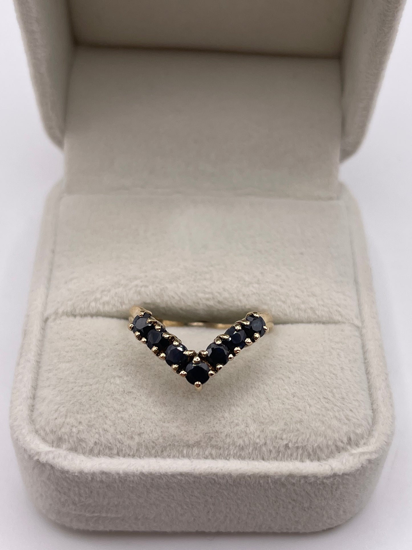 9ct gold sapphire wishbone ring