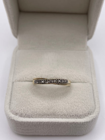 9ct gold diamond ring