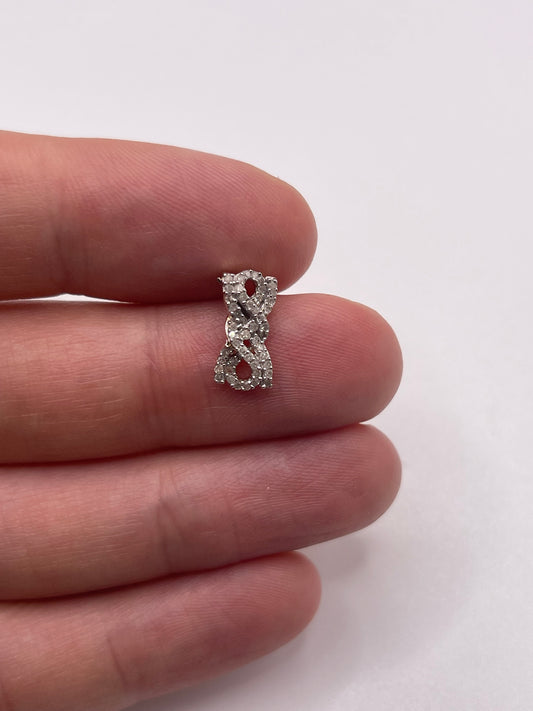 9ct gold diamond cluster pendant